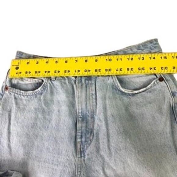 Zara High Rise Jeans Women's Size 10 Light Wash Blue Straight - Picture 13 of 13